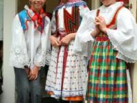 Kids in folklore costumes